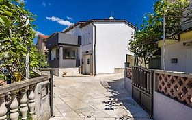 Apartments Gajić